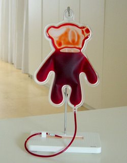 A teddy bear blood bag for pediatric blood transfusions