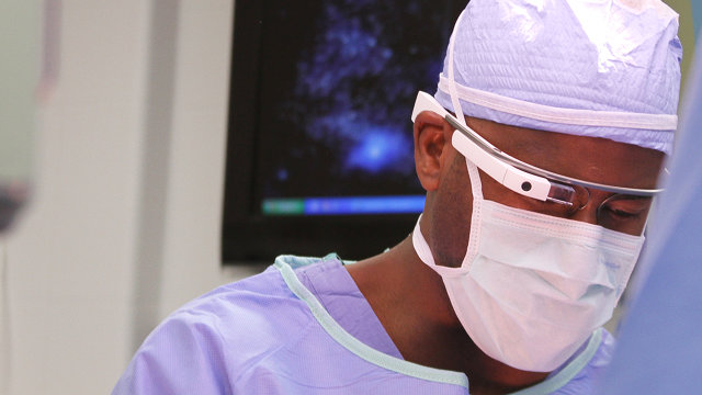 3022534-inline-s-6-a-surgeons-review-of-google-glass-in-the-operating-room