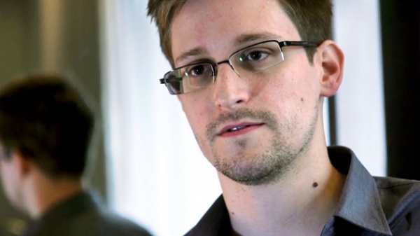 ap_edward_snowden_dm_130610_wmain